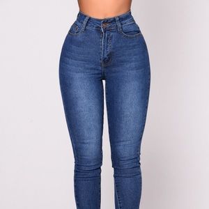 COPY - Fashion Nova High Rise Size 0 Jeans ❁